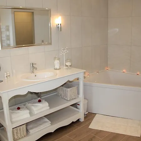 게스트하우스 Au Coeur Des Hotes